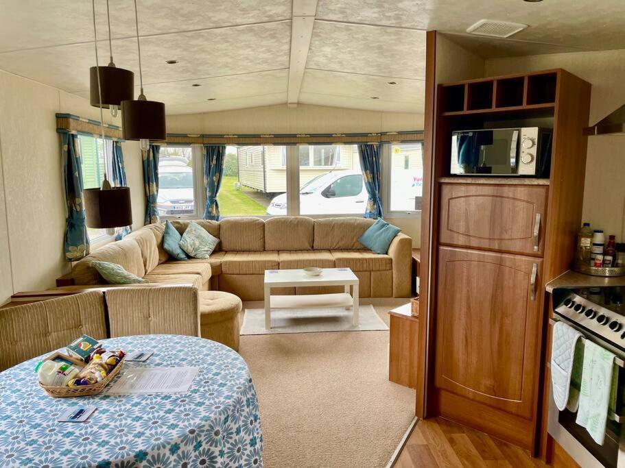 Cornish Caravan On The Lizard Peninsula, Cornwall. هيلستون المظهر الخارجي الصورة
